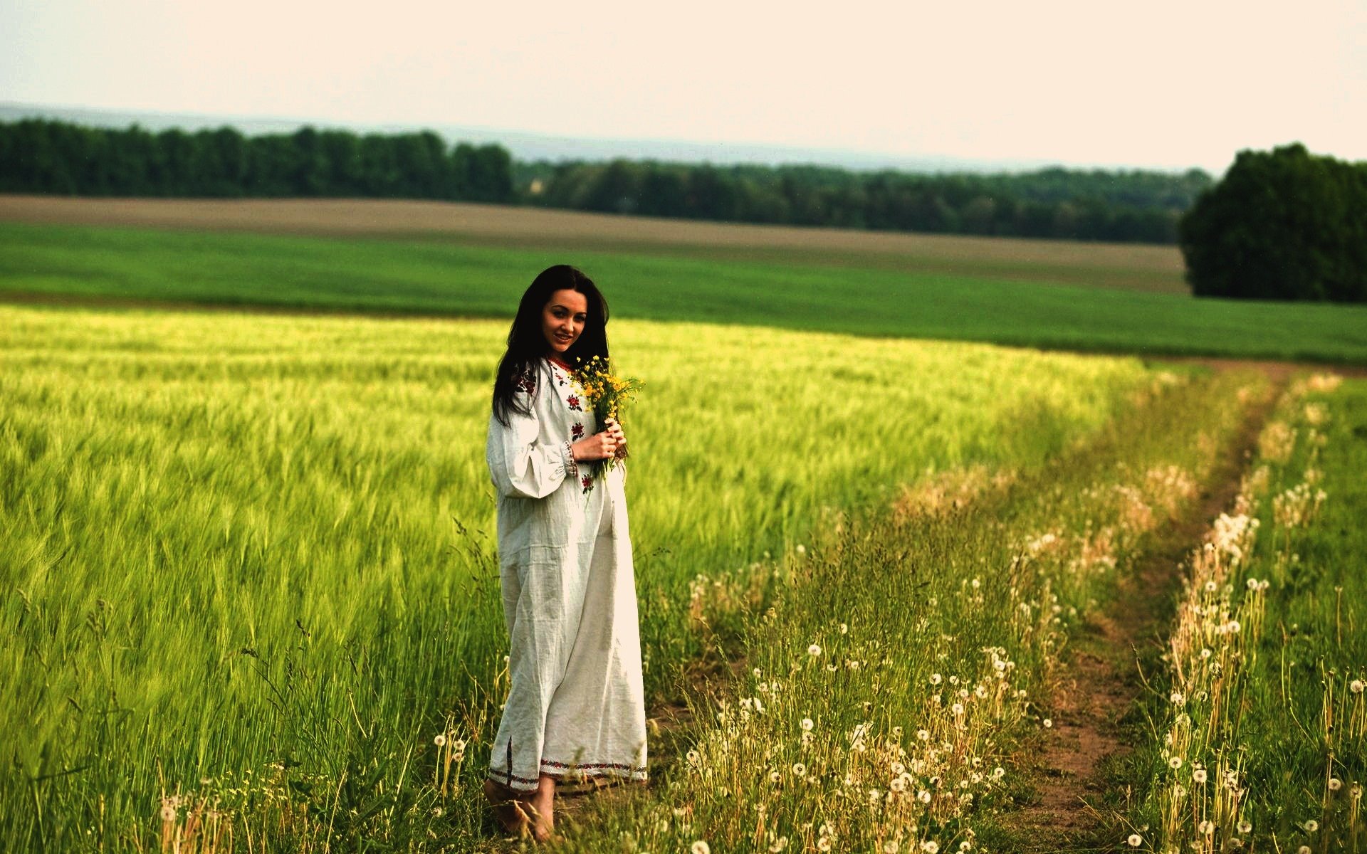 Women in Slavic costumes in Makasar