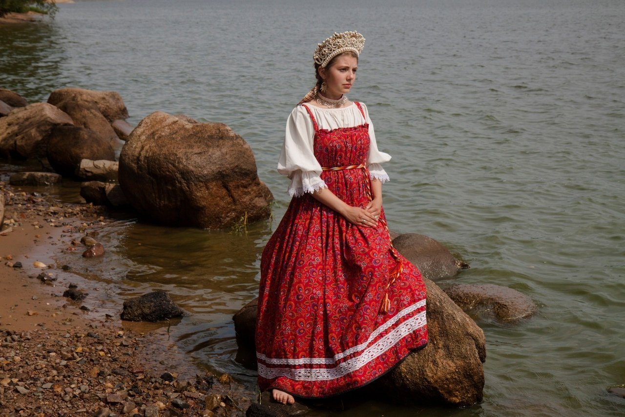 Women in Slavic costumes in Makasar