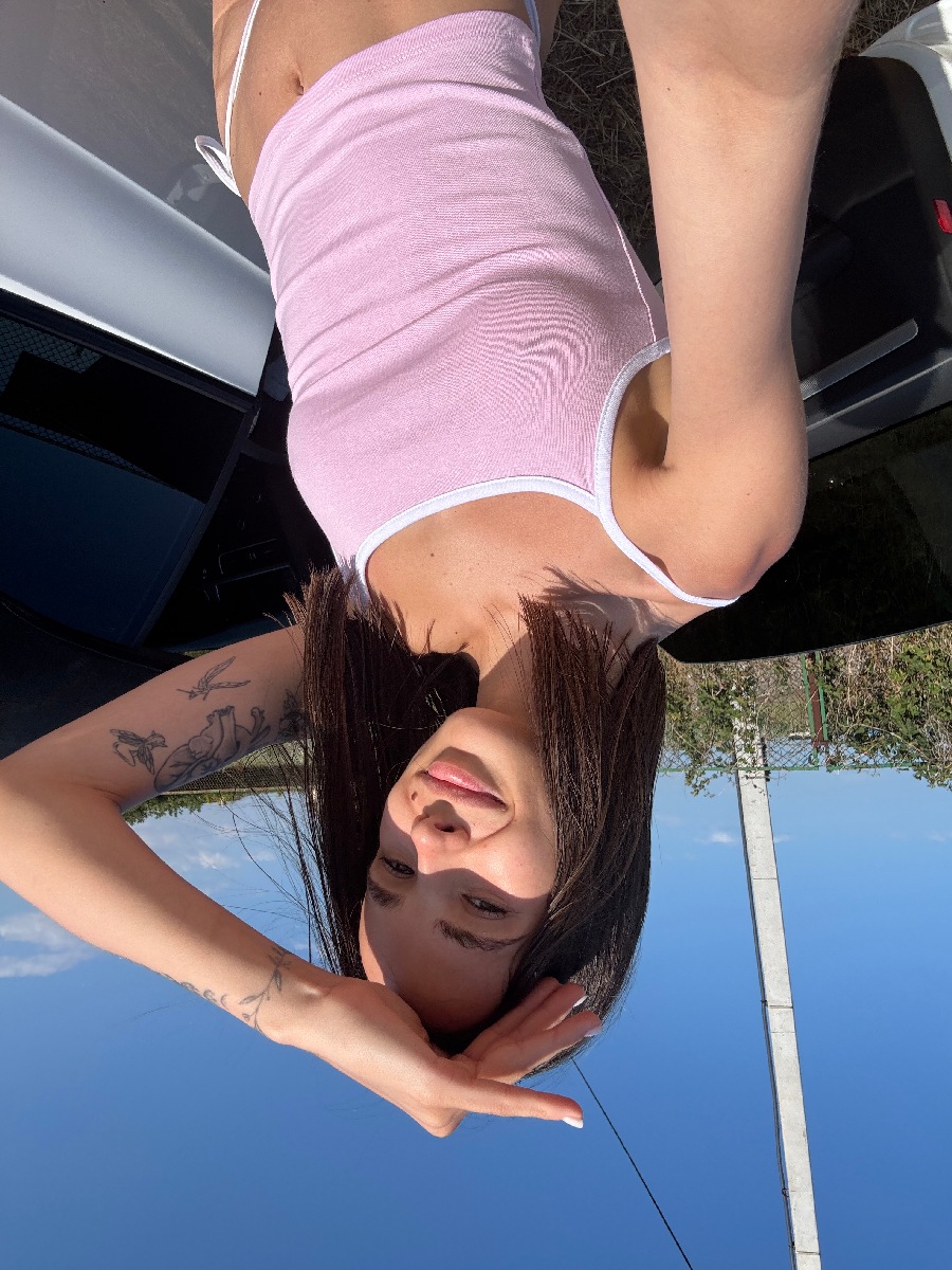 Sexy model Tina in Makasar